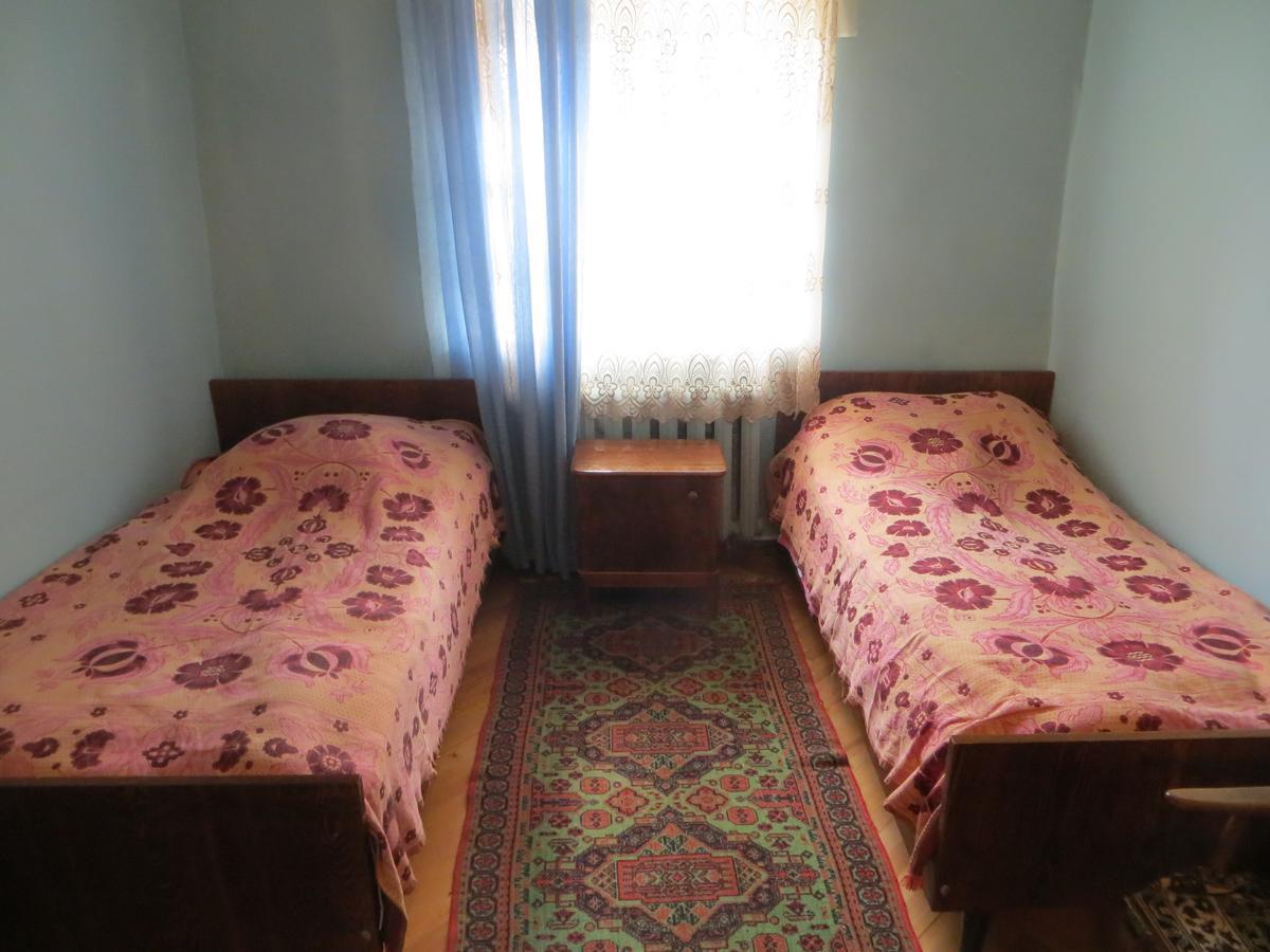 Marina Chartolani's guest house Mestia Extérieur photo