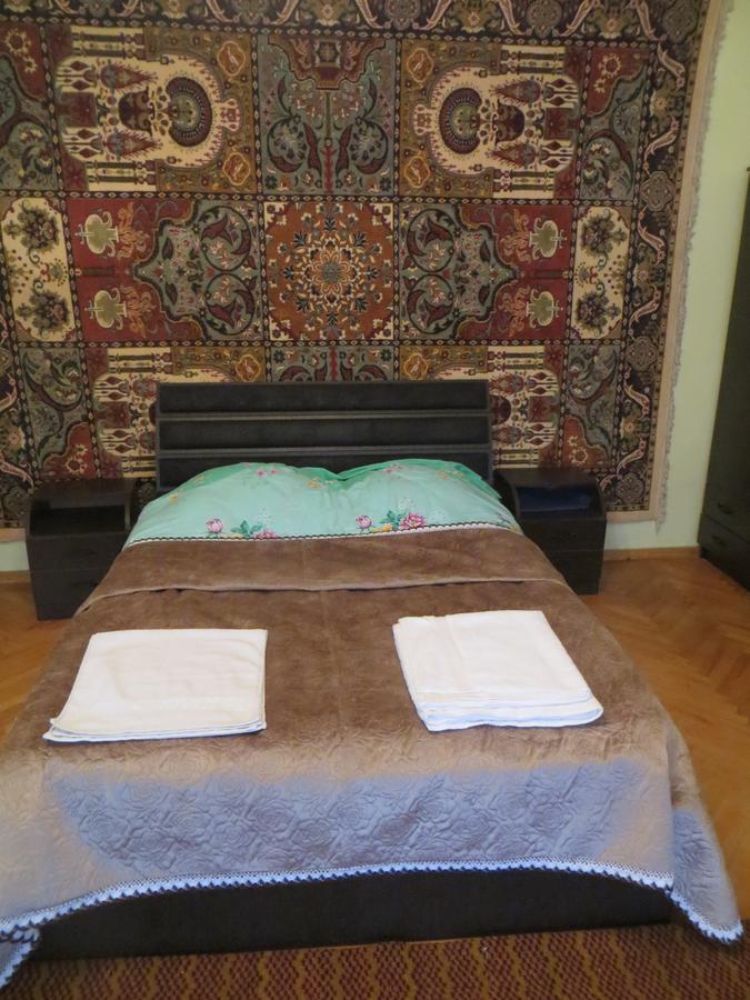 Marina Chartolani's guest house Mestia Extérieur photo