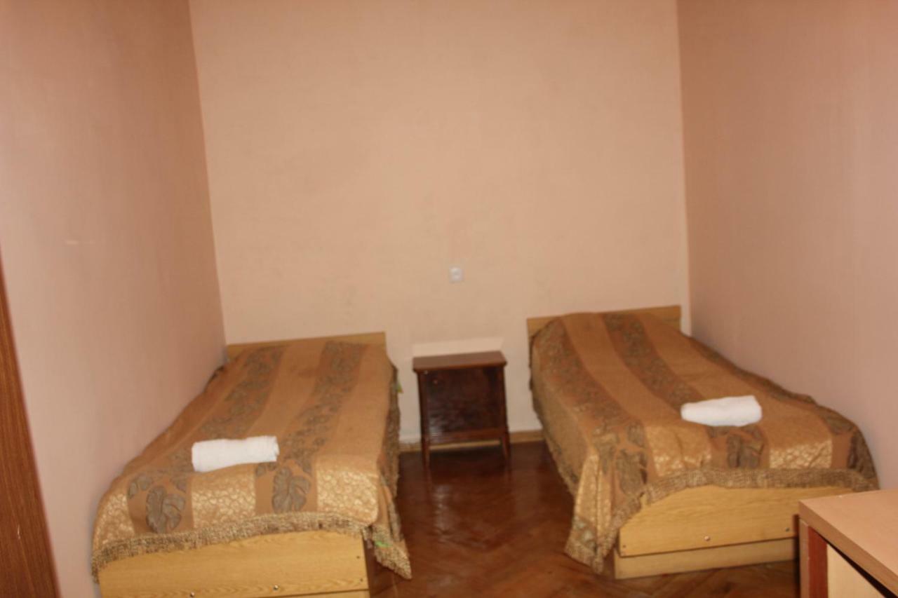 Marina Chartolani's guest house Mestia Extérieur photo