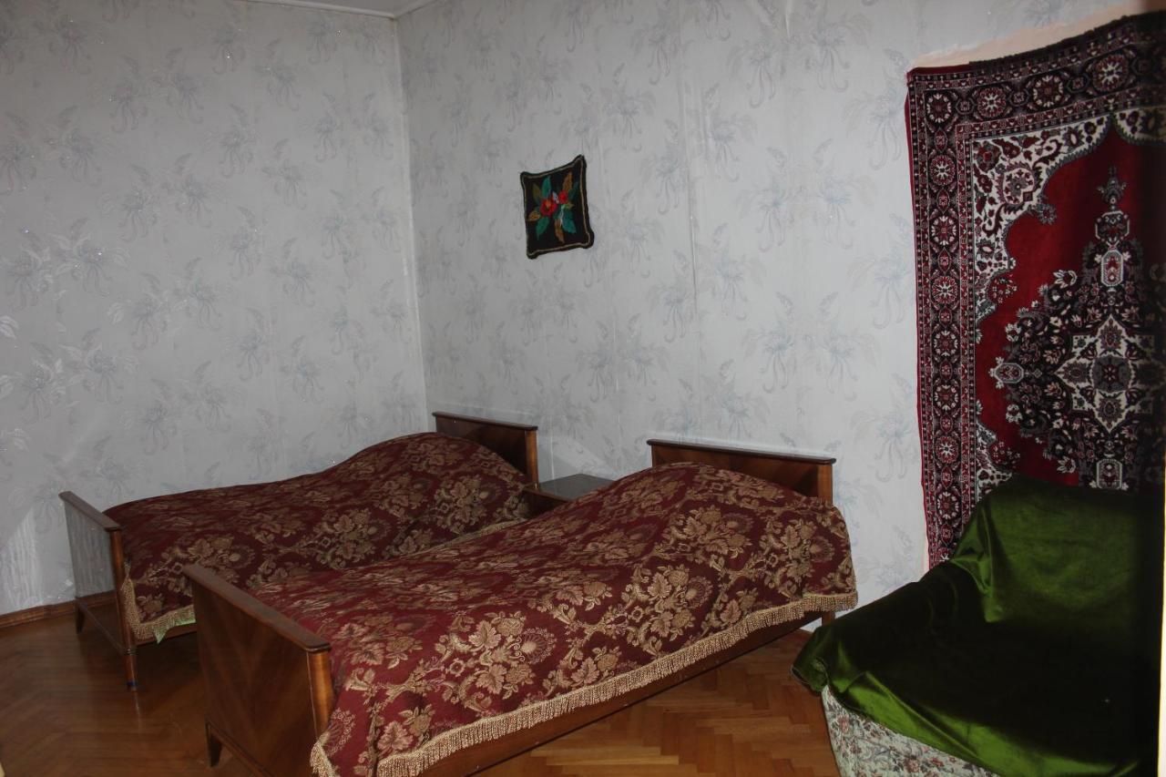 Marina Chartolani's guest house Mestia Extérieur photo